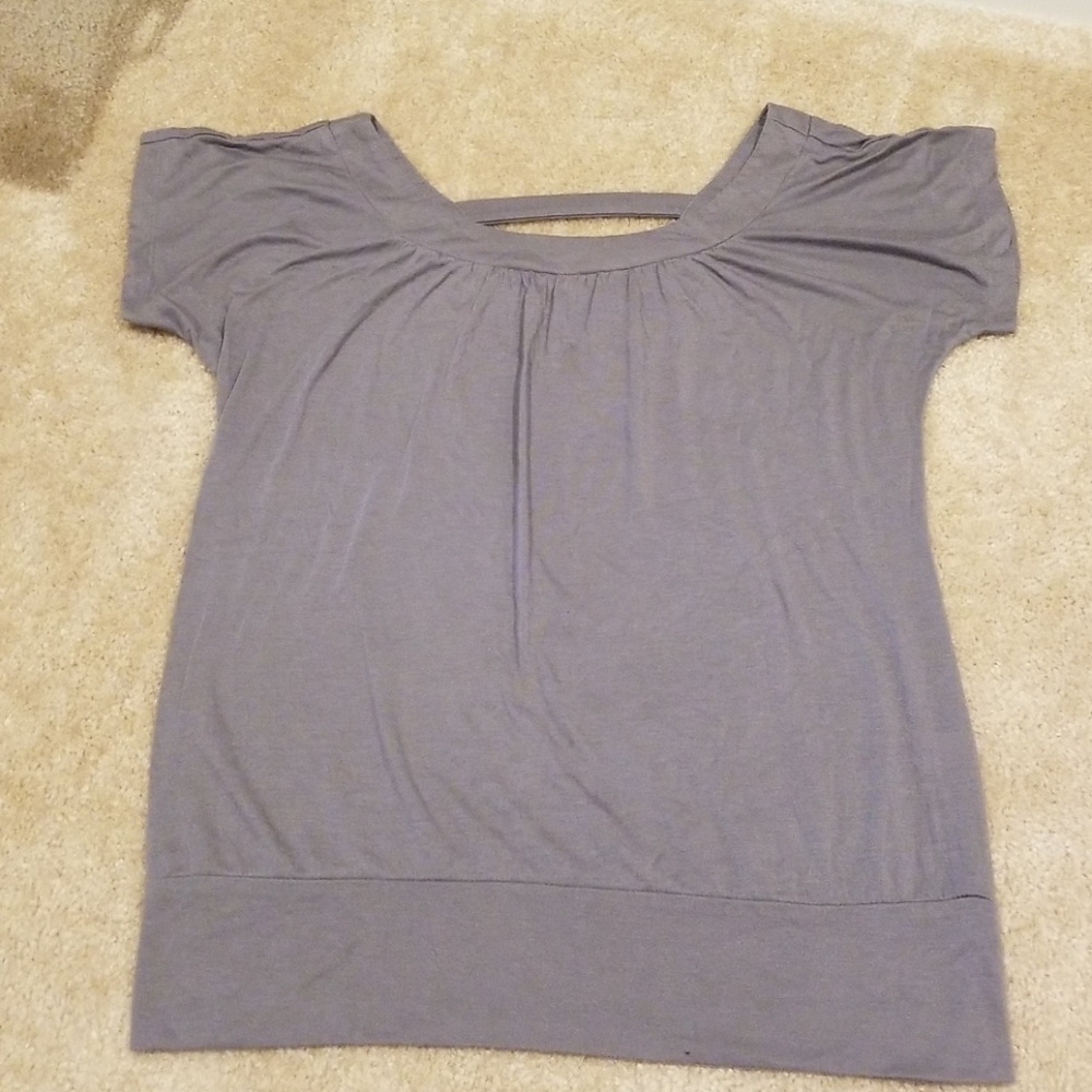 Gray top